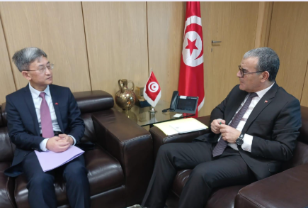 فحوى لقاء وزير الإقتصاد بسفير الصين